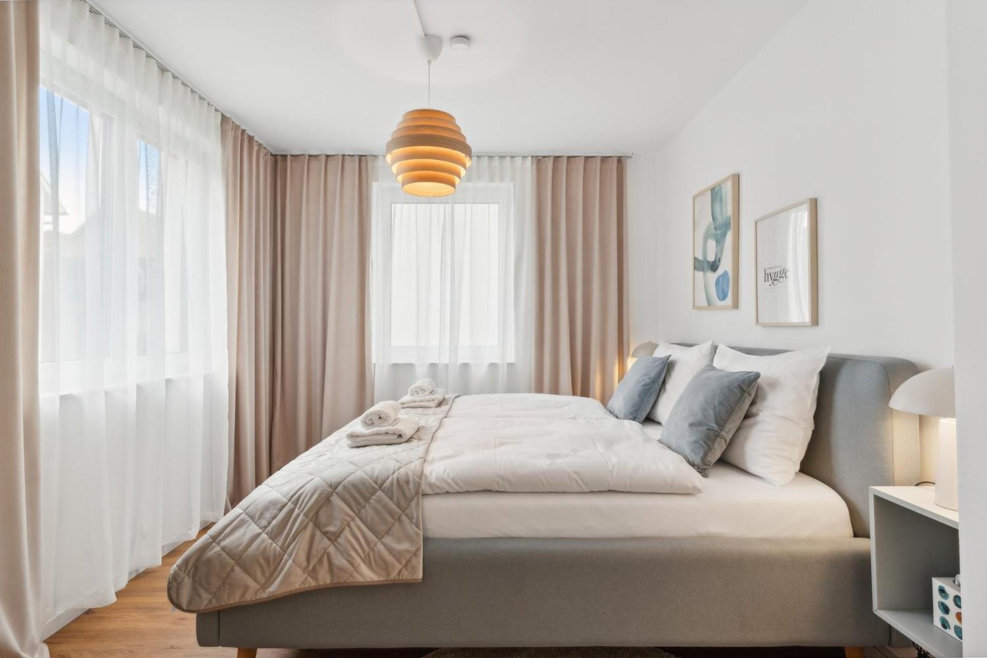 Deluxe Apartment In Bielefeld City Mit Parkplatz Und Balkon Exterior photo