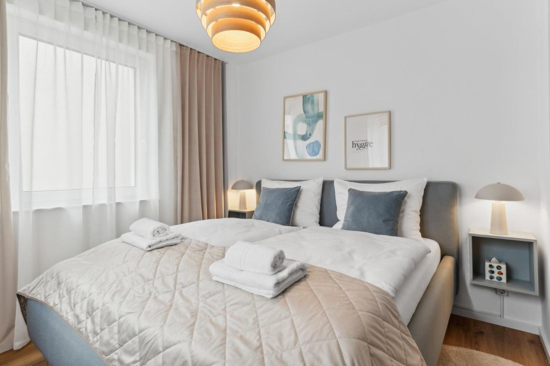 Deluxe Apartment In Bielefeld City Mit Parkplatz Und Balkon Exterior photo